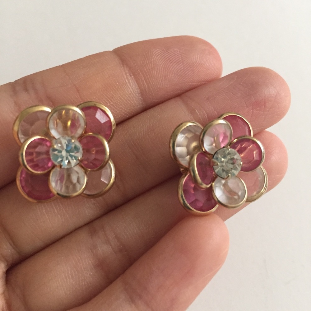 Vintage Avon Crystal Pink/W Petal Flower Earrings